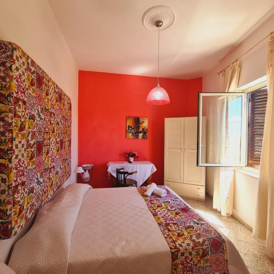 Due Passi Dal Centro Bed & Breakfast Marsala Room photo