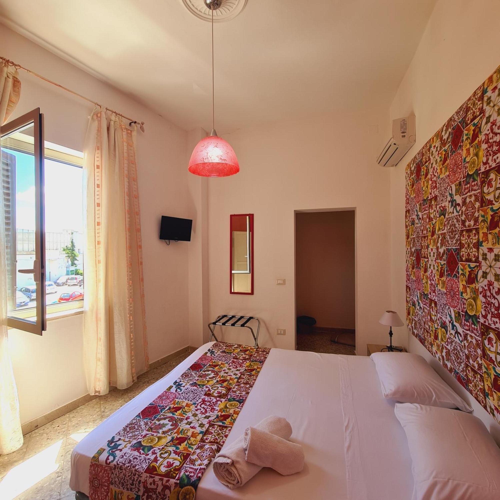 Due Passi Dal Centro Bed & Breakfast Marsala Room photo